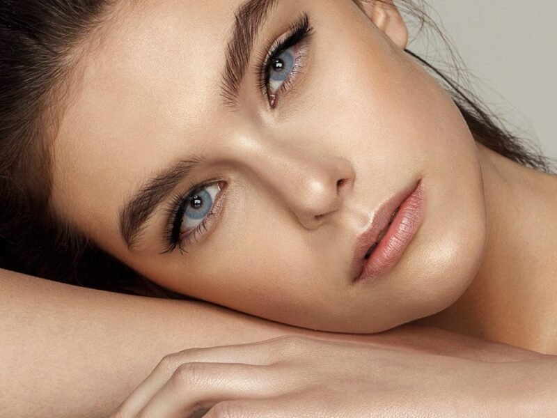 No-Makeup Makeup Technique Explained