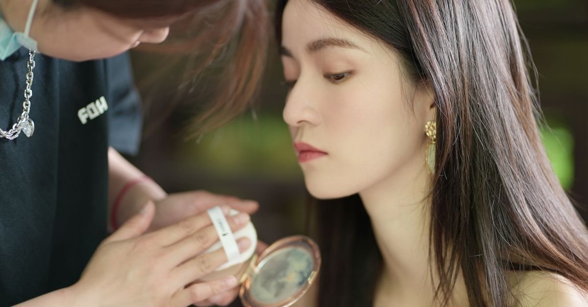Korean Glass Skin Makeup Technique,Glass Skin Makeup Technique,Skin Makeup Technique