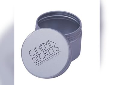 Clean-Performance Makeup Layering Strategies