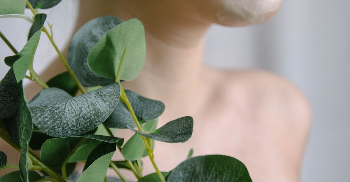 Inflammation-Calming Botanical Skin